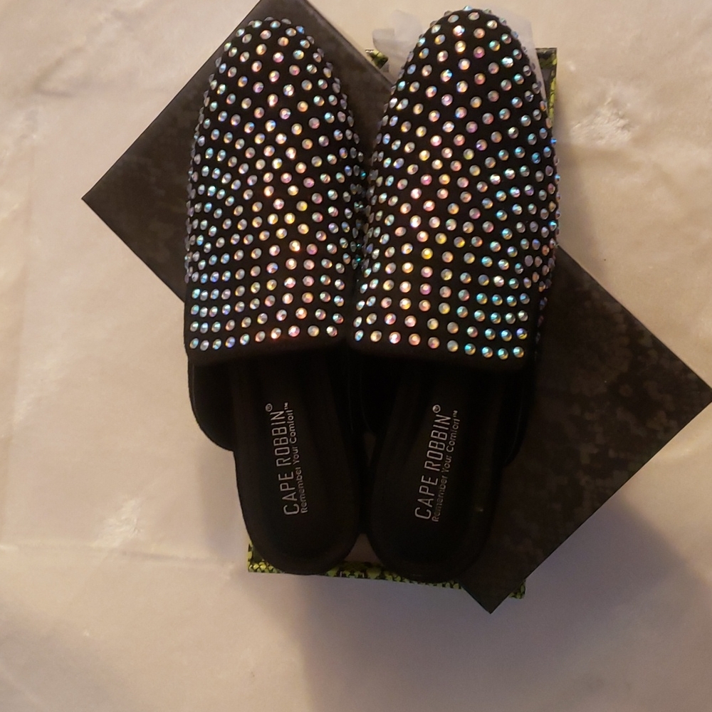 Cape Robbin Mule Flats with Rhinestones NWB - Picture 2 of 7